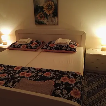 Mara Apartment *